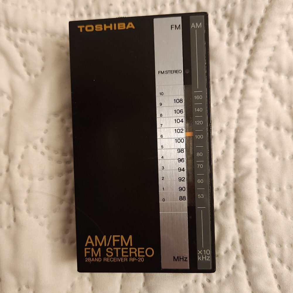 Vintage Toshiba RP-20 AM/FM Stereo Portable Walkman